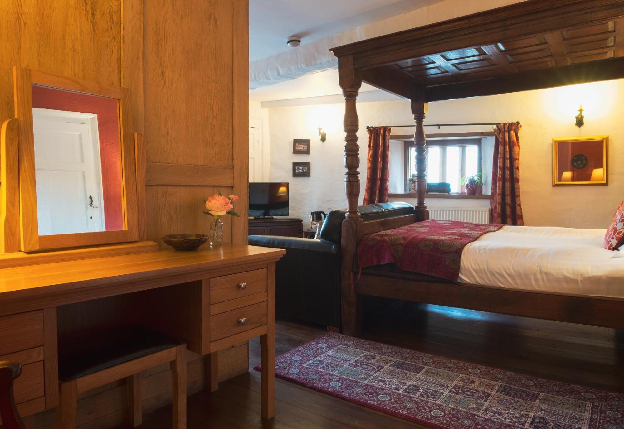 Kings Arms Hotel Abergavenny Værelse billede